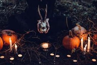 Samhain Rites and Rituals for a Hedgewitch