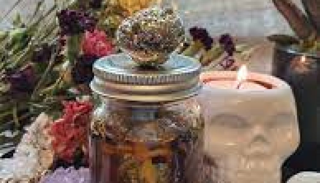 Pagan Crafts: Witches Inspiration Jar