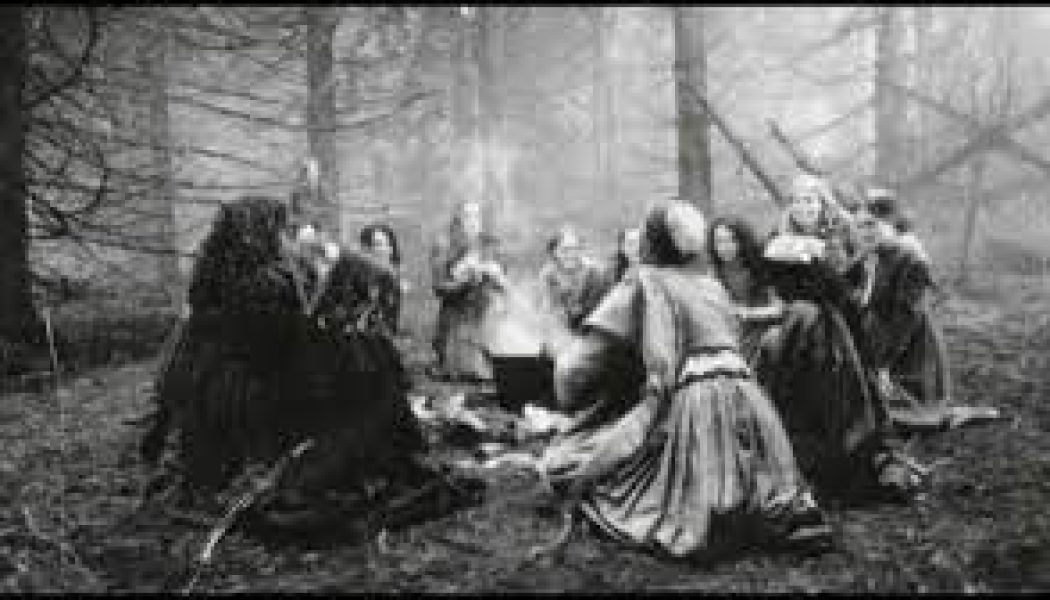 Witches Chanting