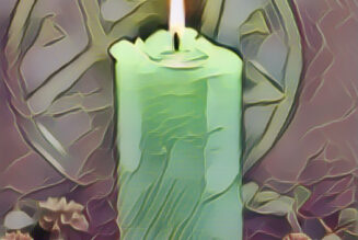 Light Green: Candle Colours and their Meaning