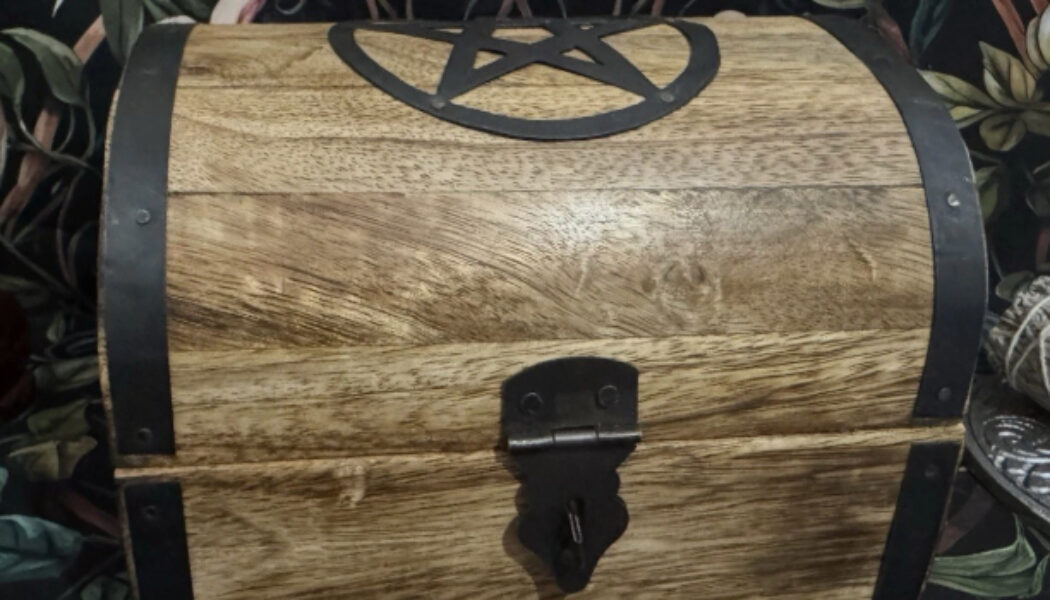 The Benefits of Keeping a Pagan Chest Box